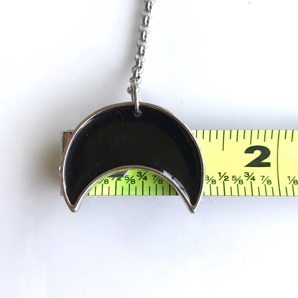 Black resin & glitter moon steel lariat necklace - Picture 9 of 11